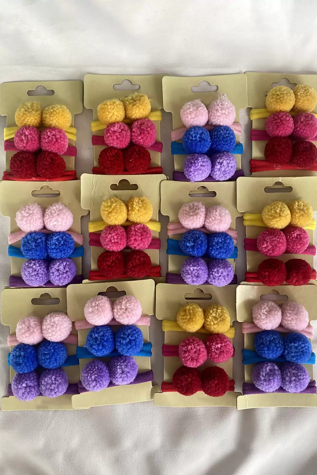 12li Karışık Renk Ponpon Figürlü Lastik Set