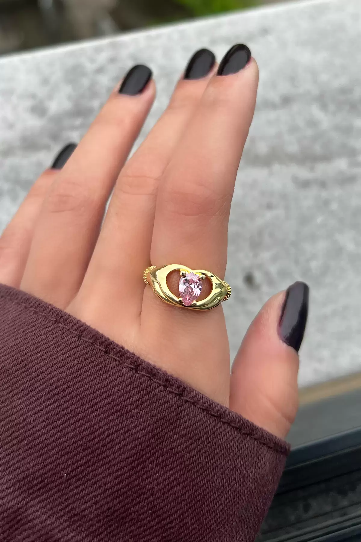 Altın Renk Kalp Figürlü Pembe Taşlı Ayarlanabilir Yüzük