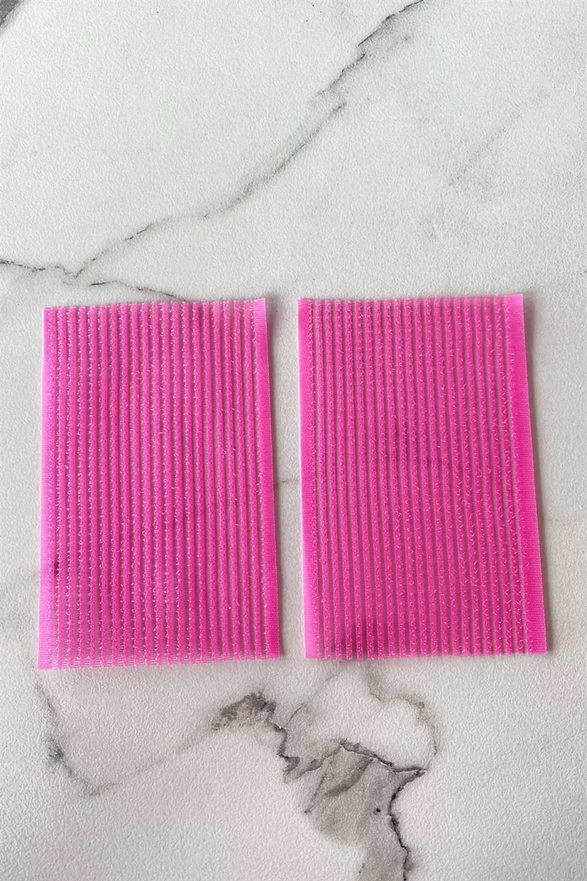 Pembe Renk Cırt Cırtlı Saç Aksesuarı