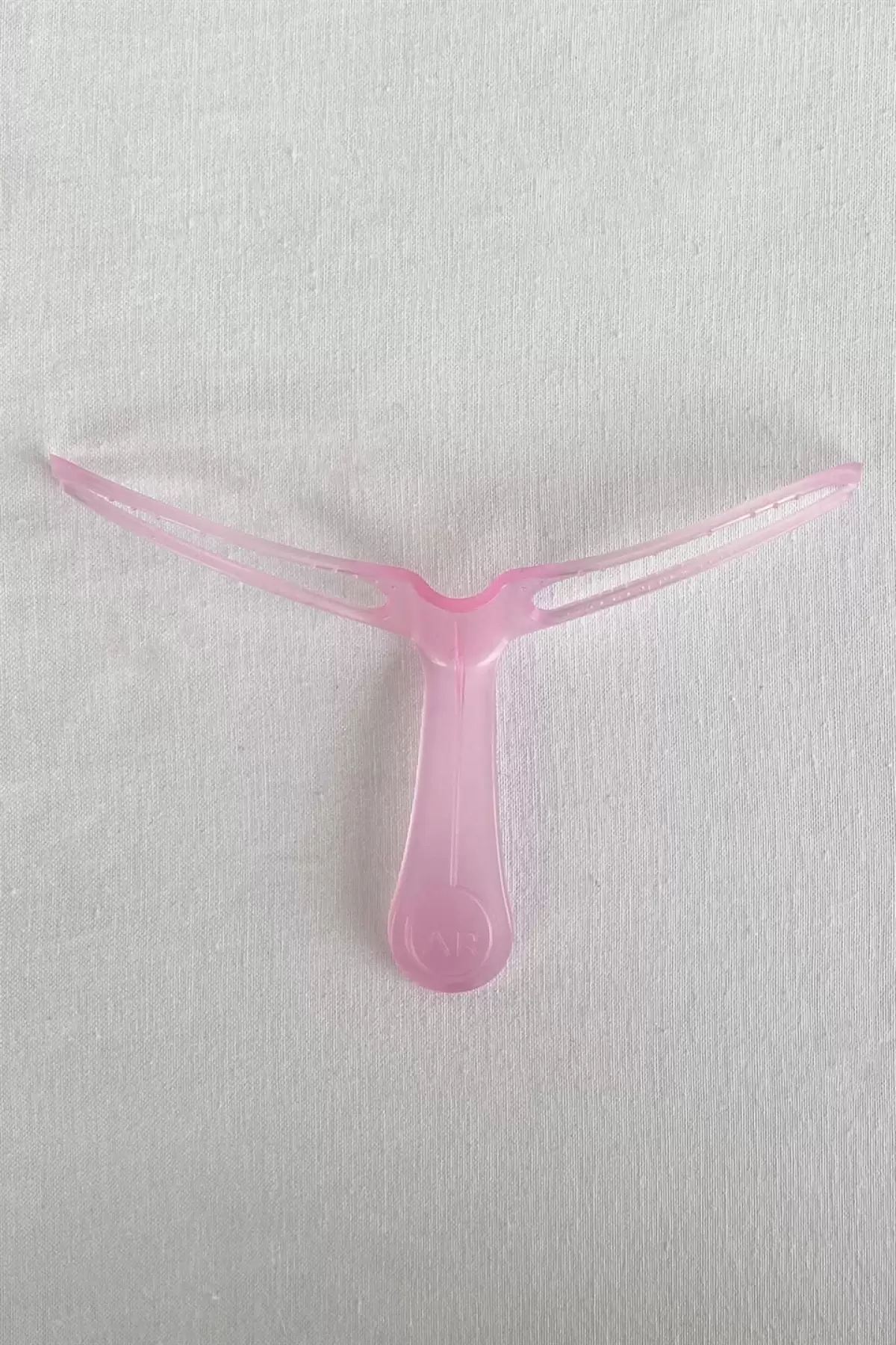 Pembe Renk Kaş Şekillendirme Aparatı
