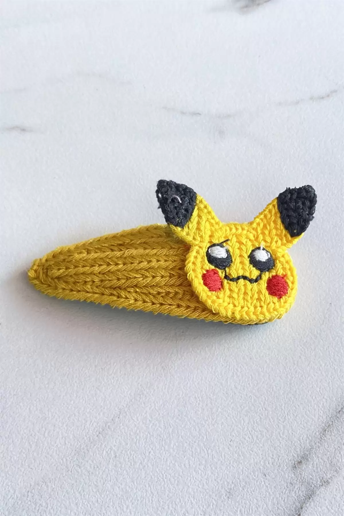 Sarı Renk Pikachu Figürlü Yan Toka