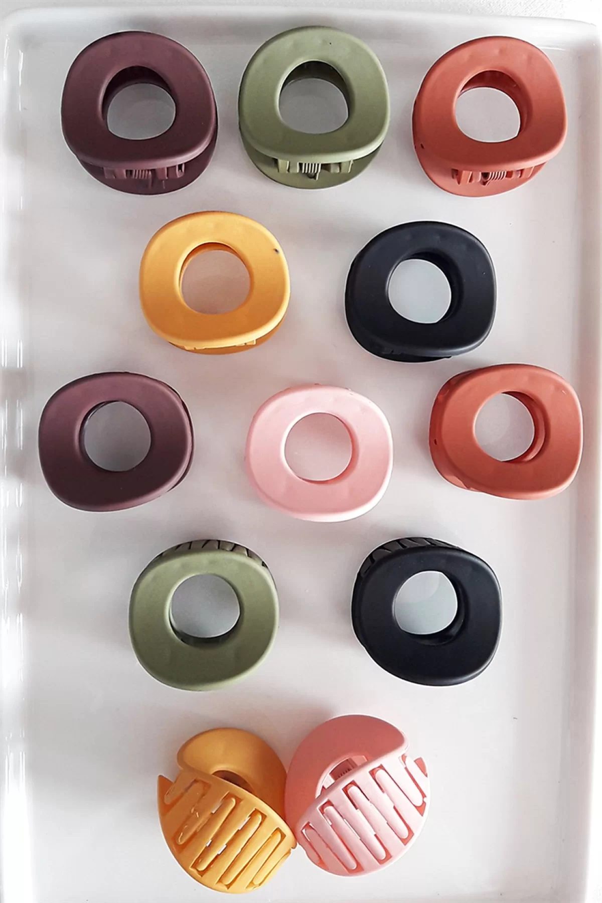 12li Karışık Renk Oval Desenli Mandal Toka Set