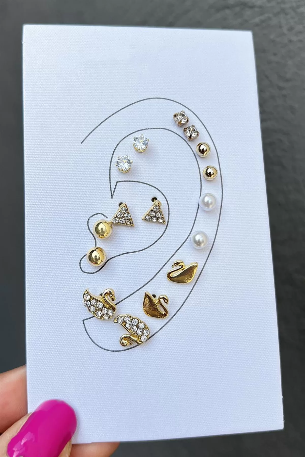 Altın Renk 16lı Kuğu Detaylı Küpe Set