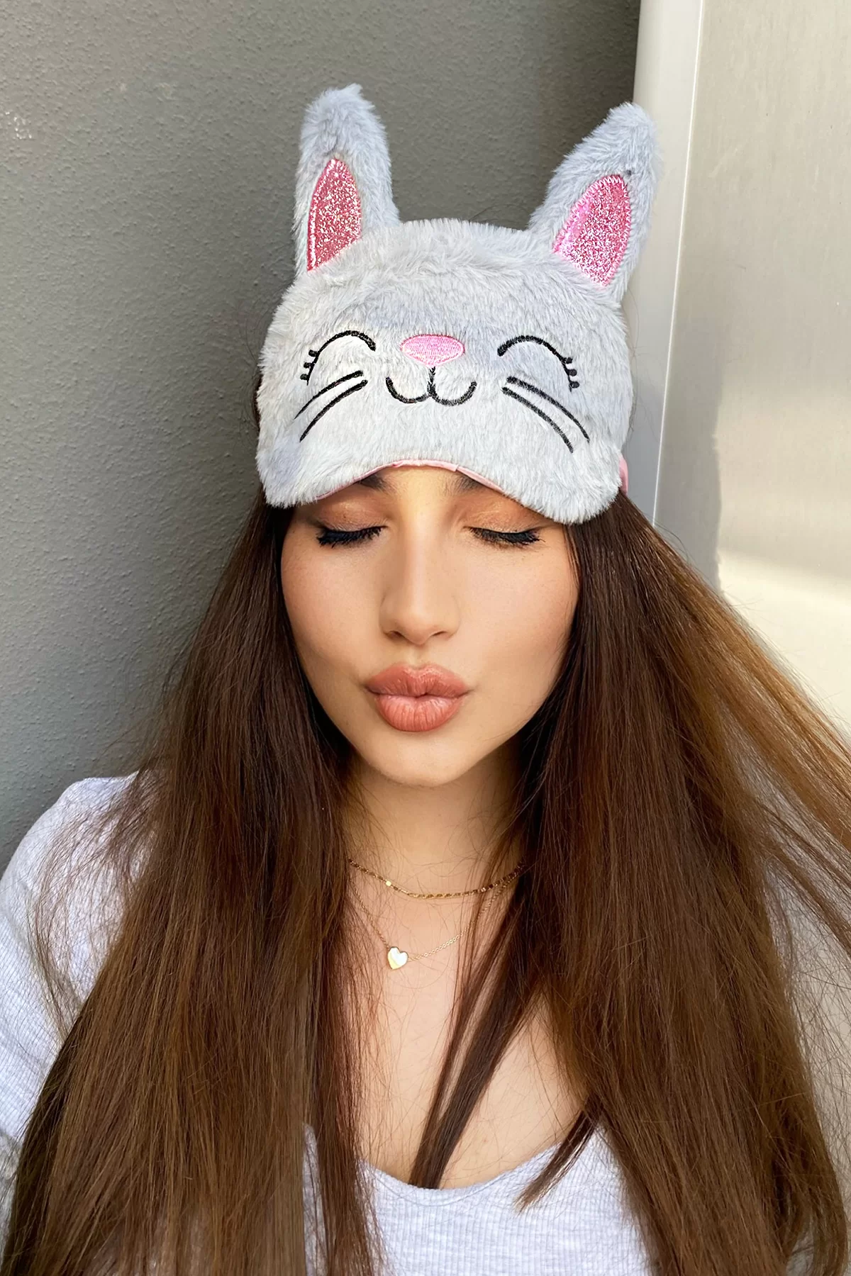 Gri Renk Kedi Figürlü Uyku Bandı
