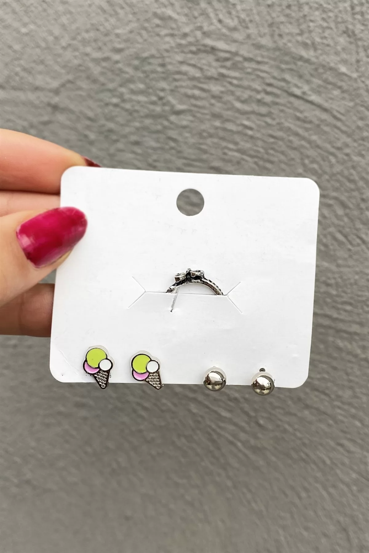 Gümüş Renk Dondurma Figürlü Küpe Set Ve Yüzük