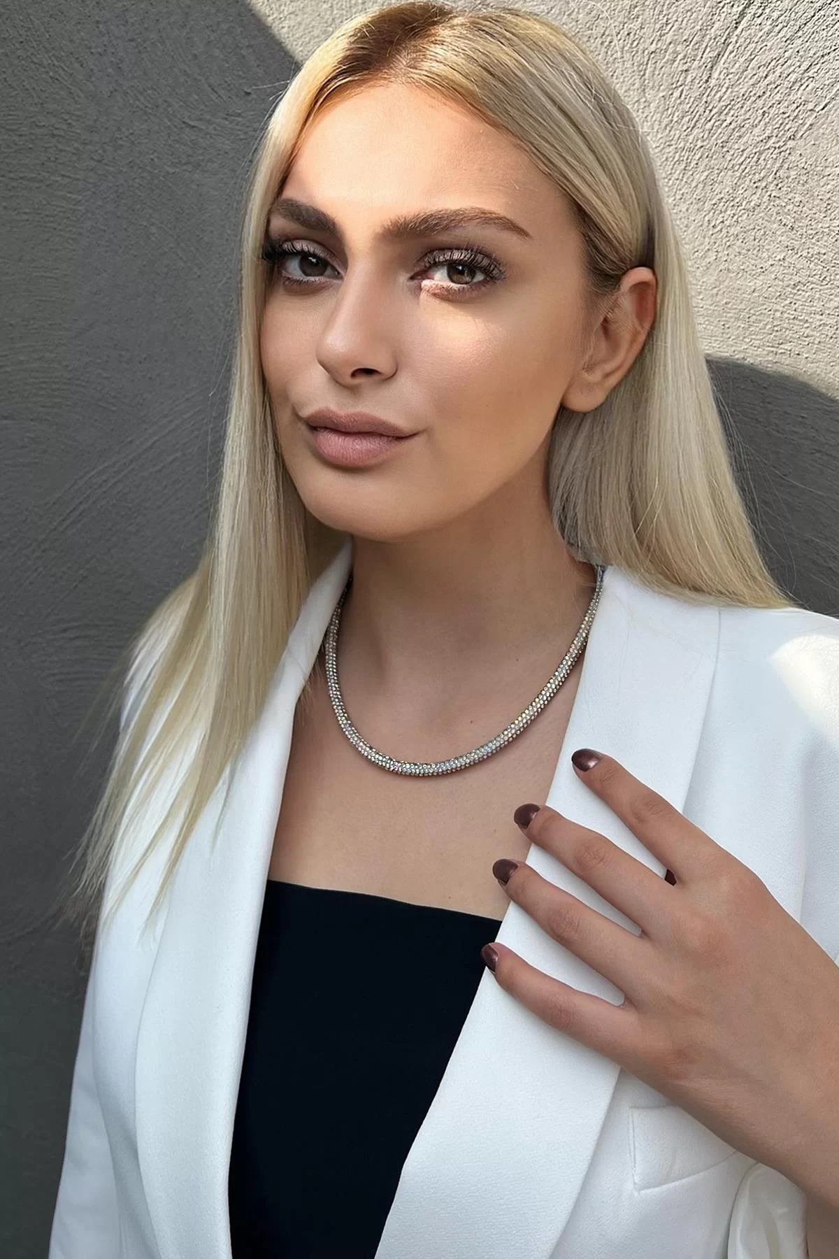 Hologramlı Taşlı Kolye