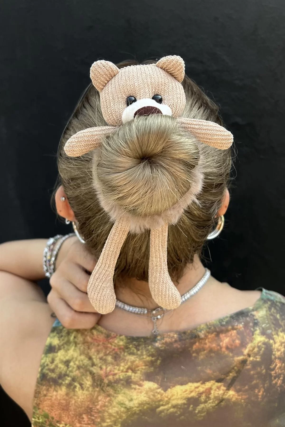 Kahverengi Renk Peluş Detaylı Ayıcık Figürlü Simit Toka