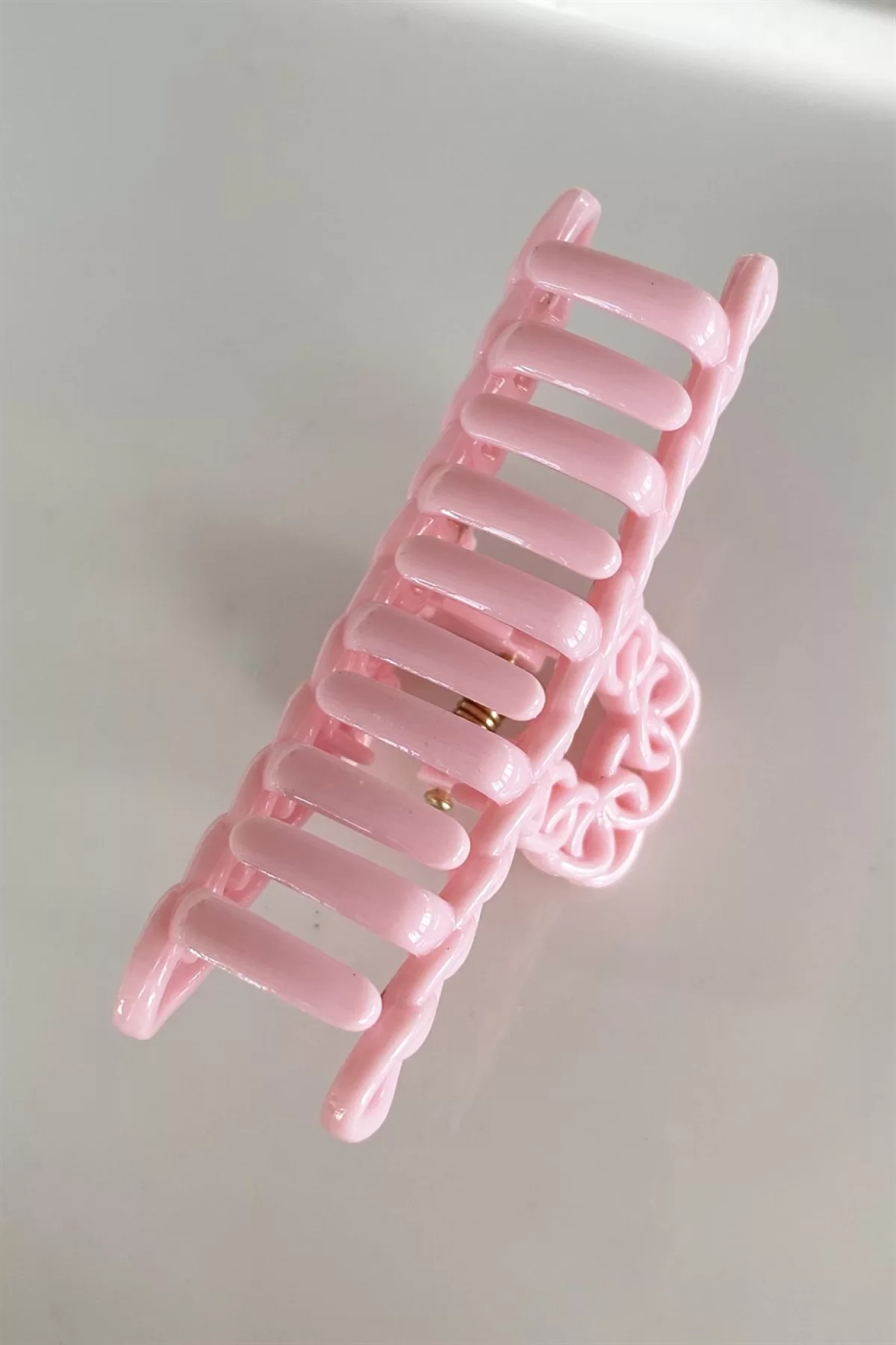 Pembe Renk Zincir Detaylı Mandal Toka