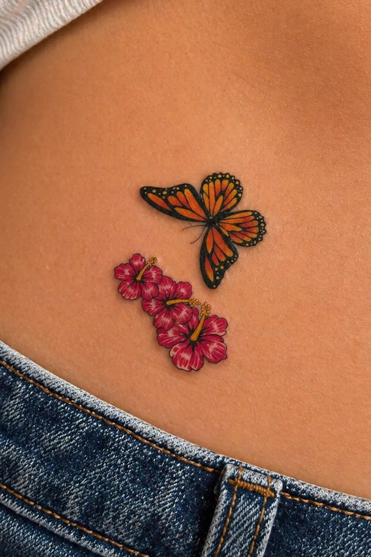 Geçici Kelebek Ve Çiçek Figürlü Mini Dövme Tattoo