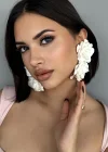 Beyaz Renk Çiçek Figürlü Küpe (Çift)