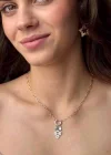 Gümüş Renk Taş Detaylı Kolye