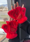 Kırmızı Renk Pati Figürlü Peluş Eldiven
