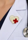 Krem Renk Kalp Figürlü Broş