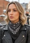 Siyah Renk Kurukafa Figürlü Bandana