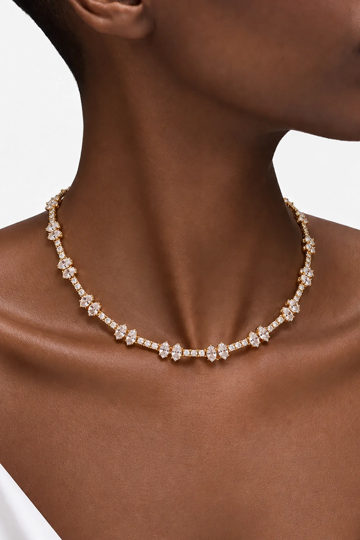 Altın Renk Choker Kolye