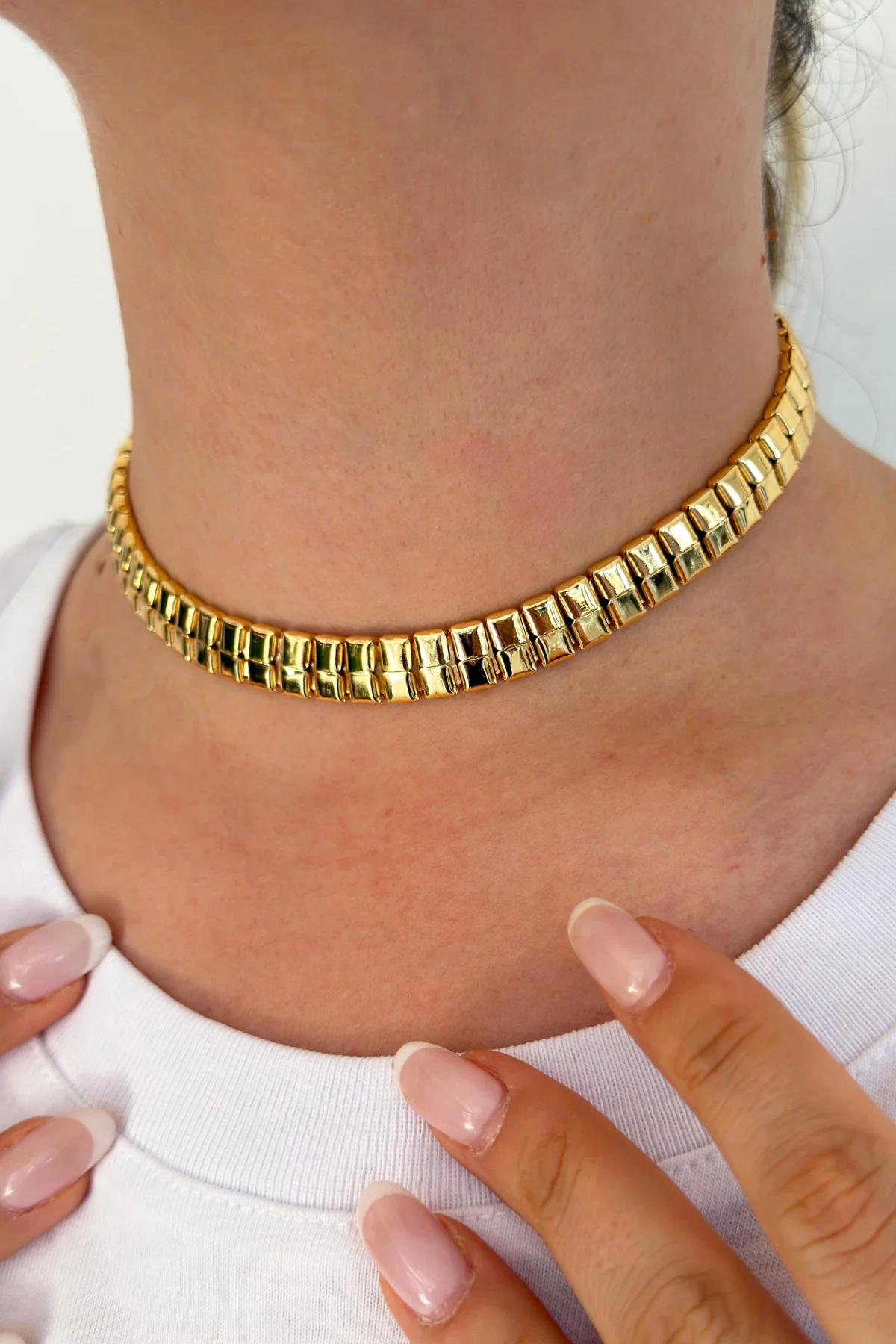 Altın Renk Metal Choker Kolye