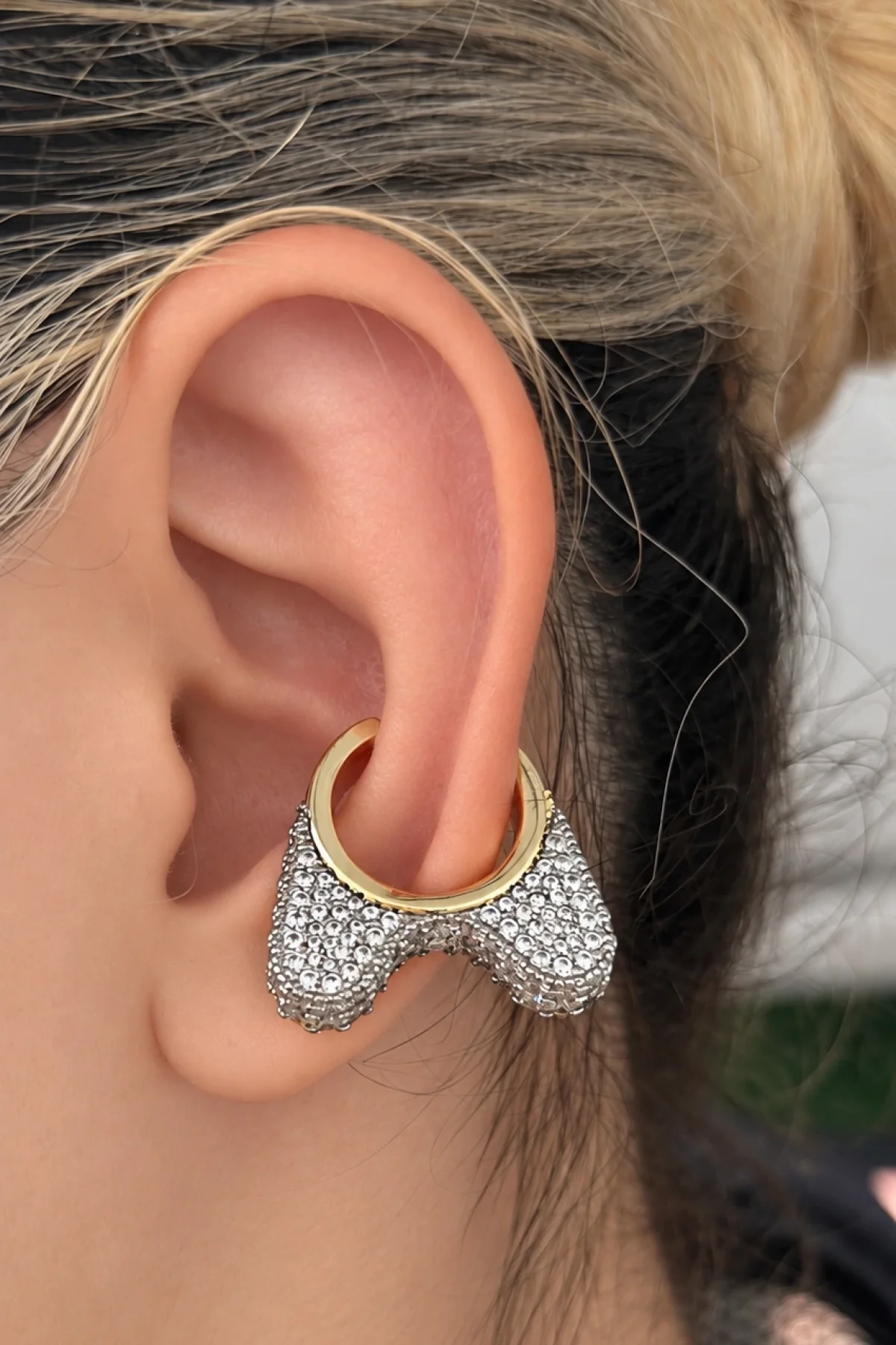 Altın Ve Gümüş Renk Taşlı Tx Ear Cuff  (Tek)