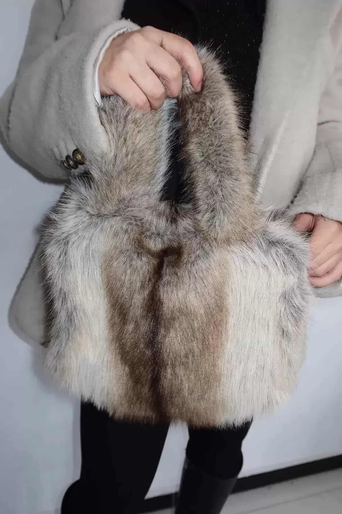 Kahverengi Peluş Kadın Çanta