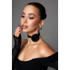 Siyah Renk Gül Detaylı Choker Kolye
