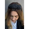 Siyah Renk Gül Detaylı Taç