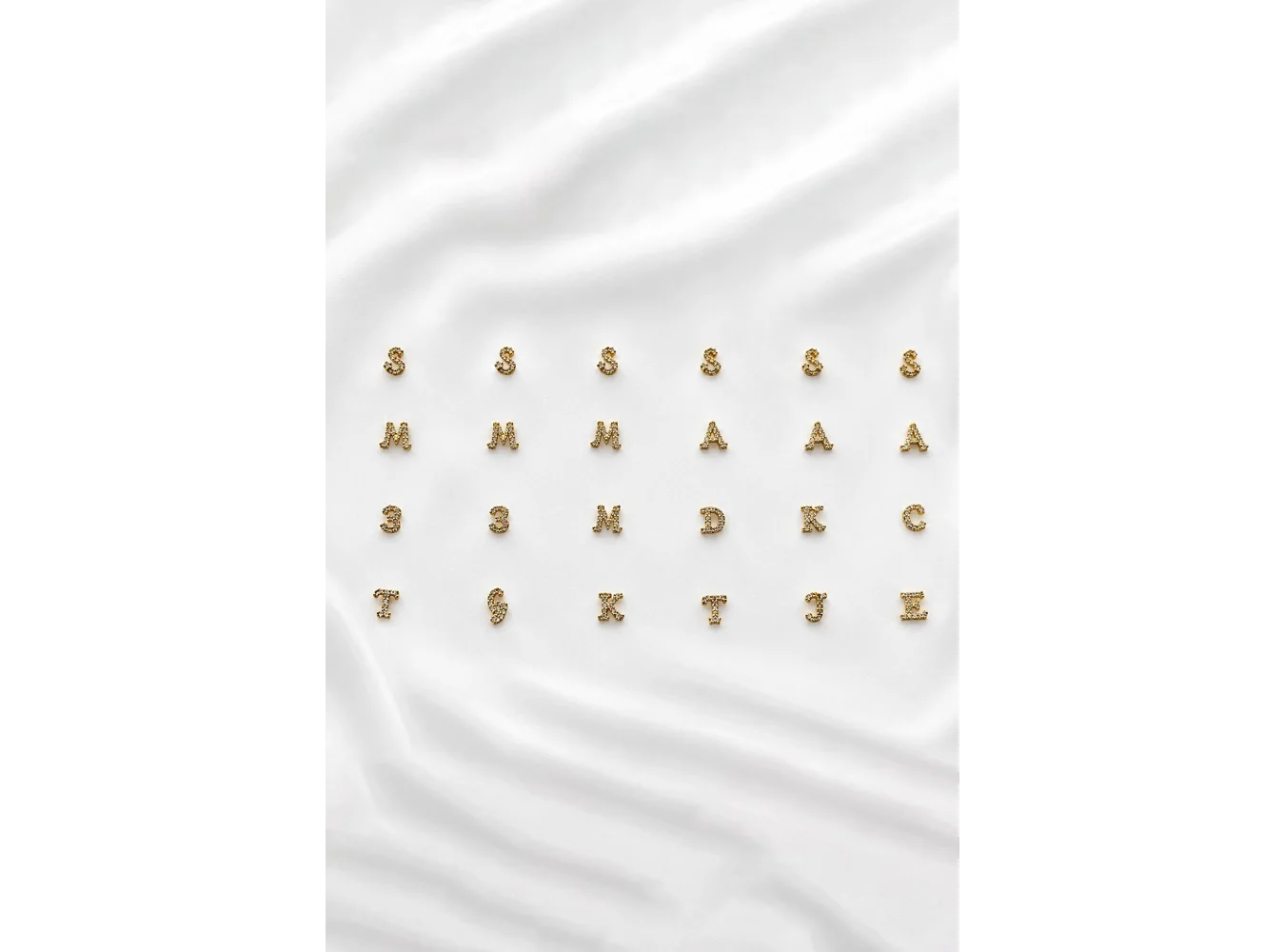 24lü Altın Renk Harfli Tragus Küpe Set
