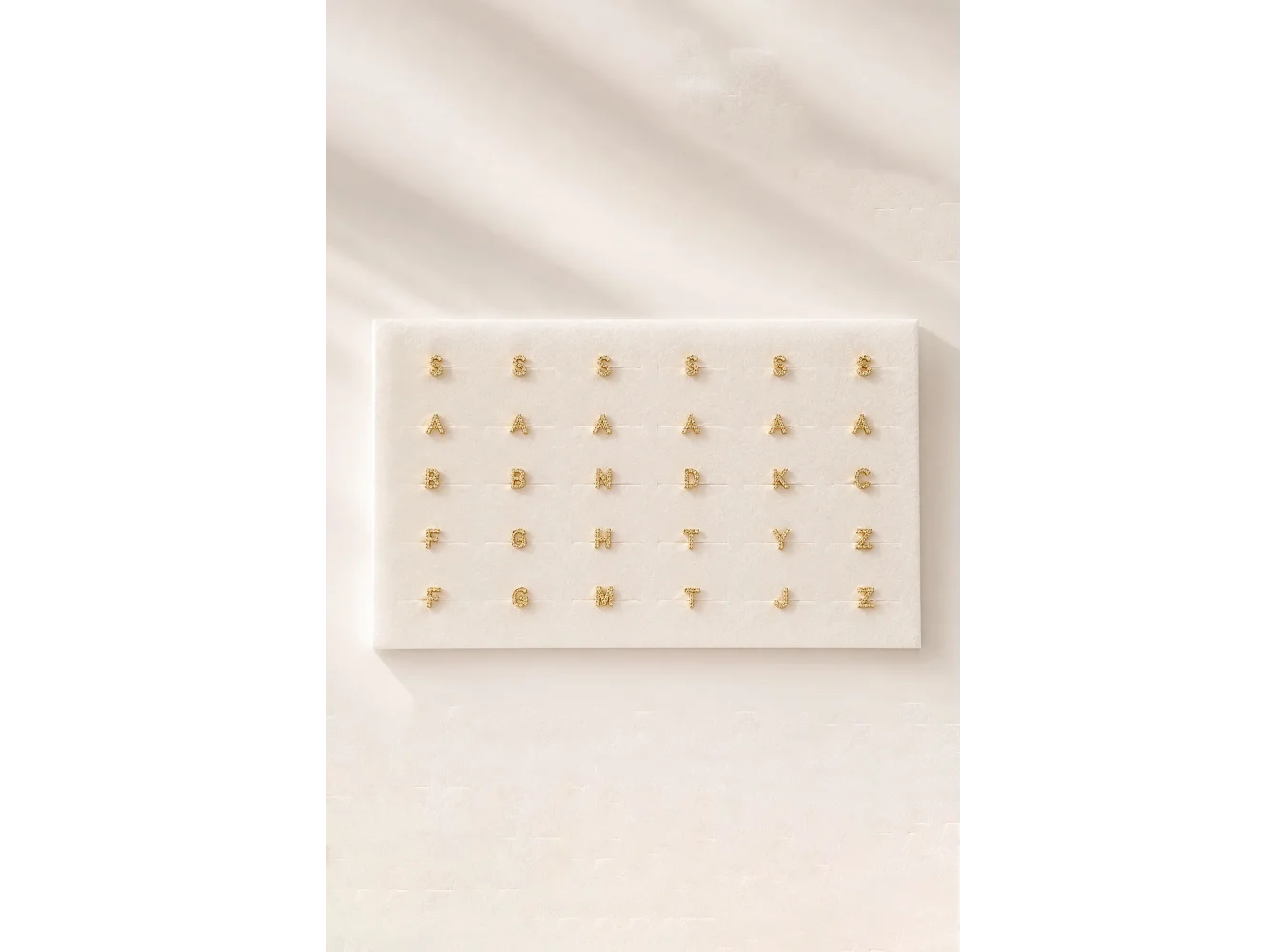 24lü Altın Renk Harfli Tragus Küpe Set