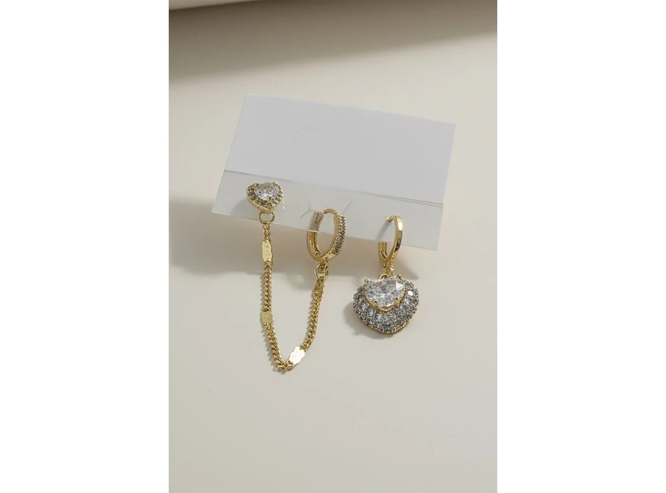 Altın Renk Kalp Figürlü 3lü Küpe Set