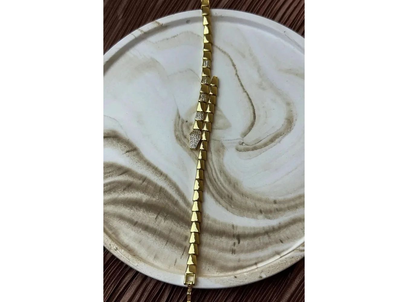 Altın Renk Taşlı Yılan Figürlü Tx Bileklik