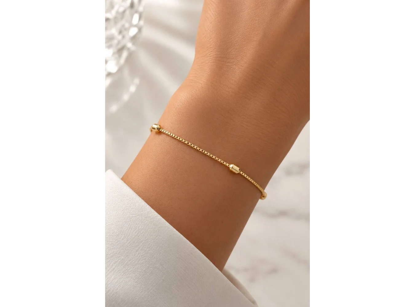 Altın Renk Top Detaylı Cm Bileklik