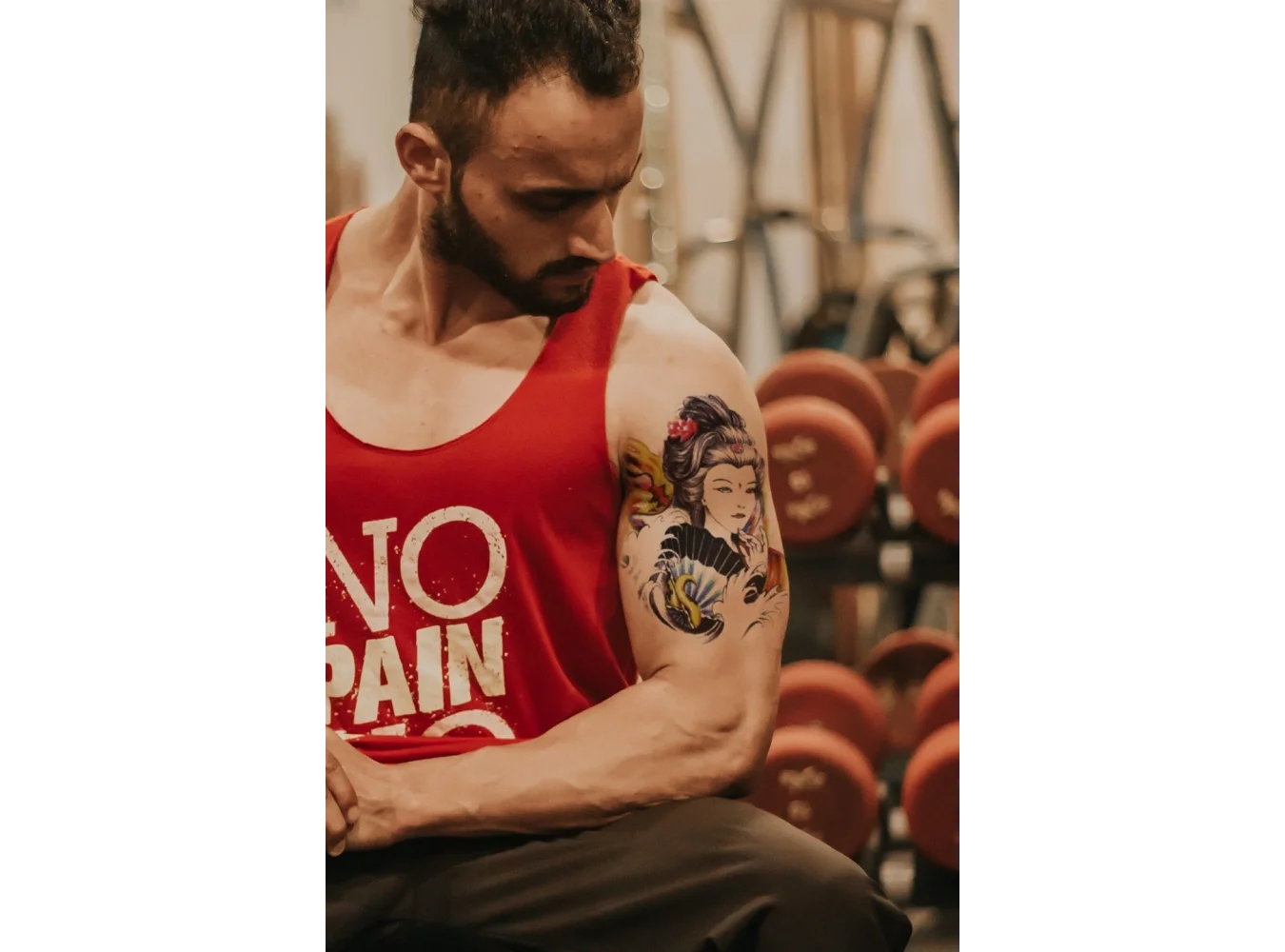 Geçici Kadın Modelli Dövme Tattoo
