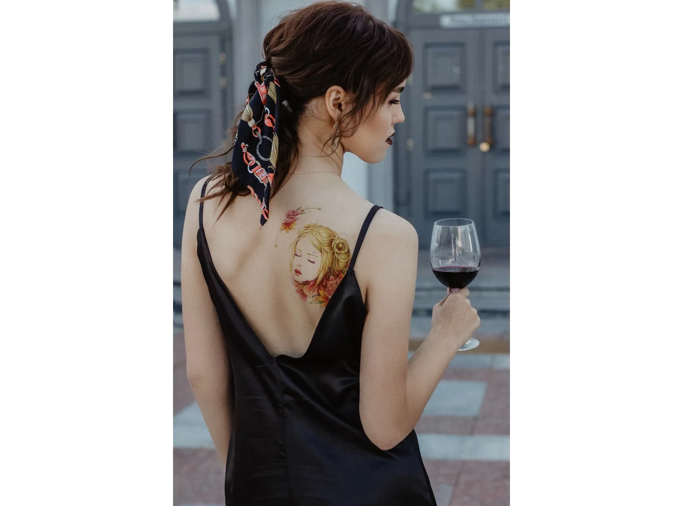 Geçici Kadın ve Gül Modelli Dövme Tattoo
