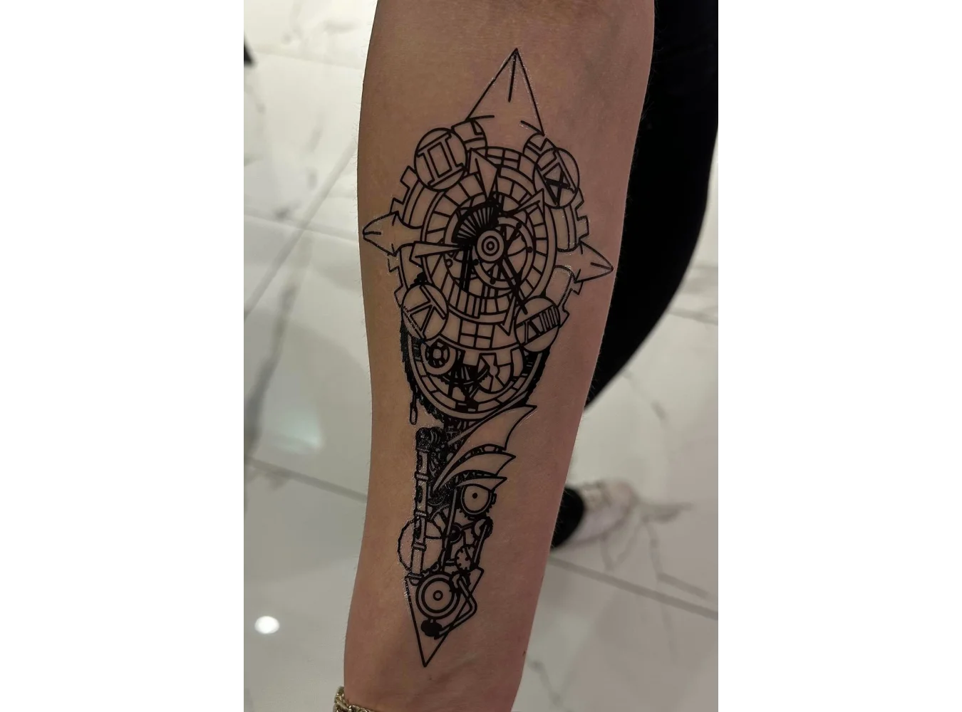Geçici Mekanik Figürlü Dövme Tattoo