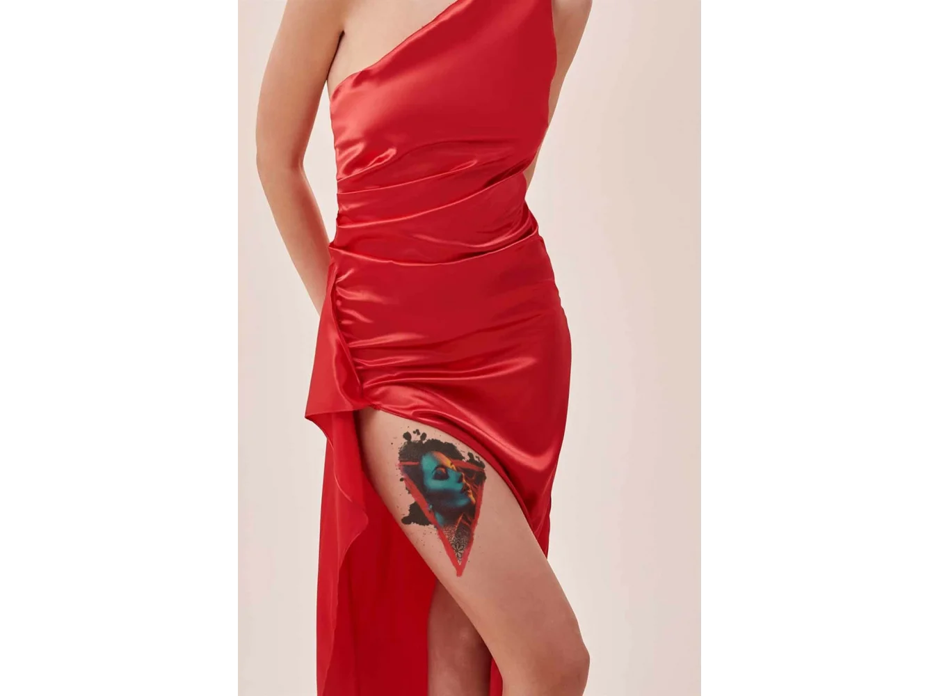 Gerçekçi Geçici Kadın Modelli Dövme Tattoo