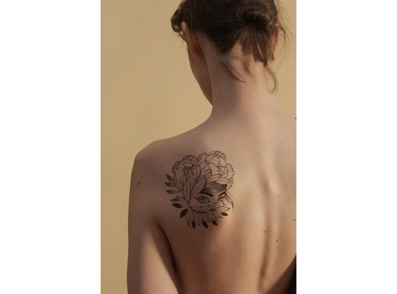 Kadın ve Çiçek Modelli Geçici Dövme Tattoo