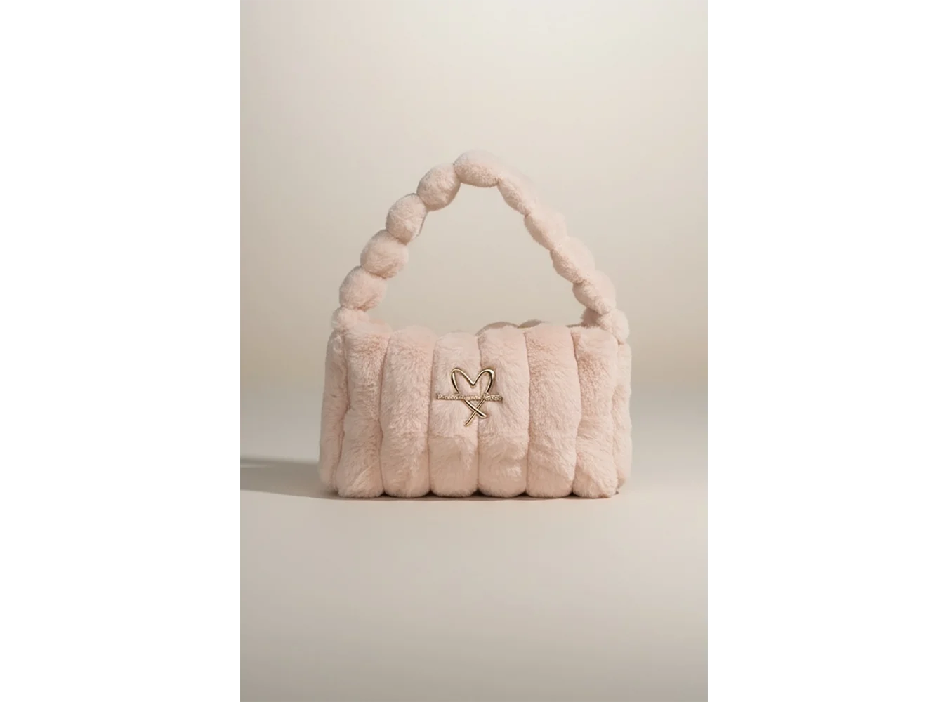Krem Renk Peluş Makyaj Çantası