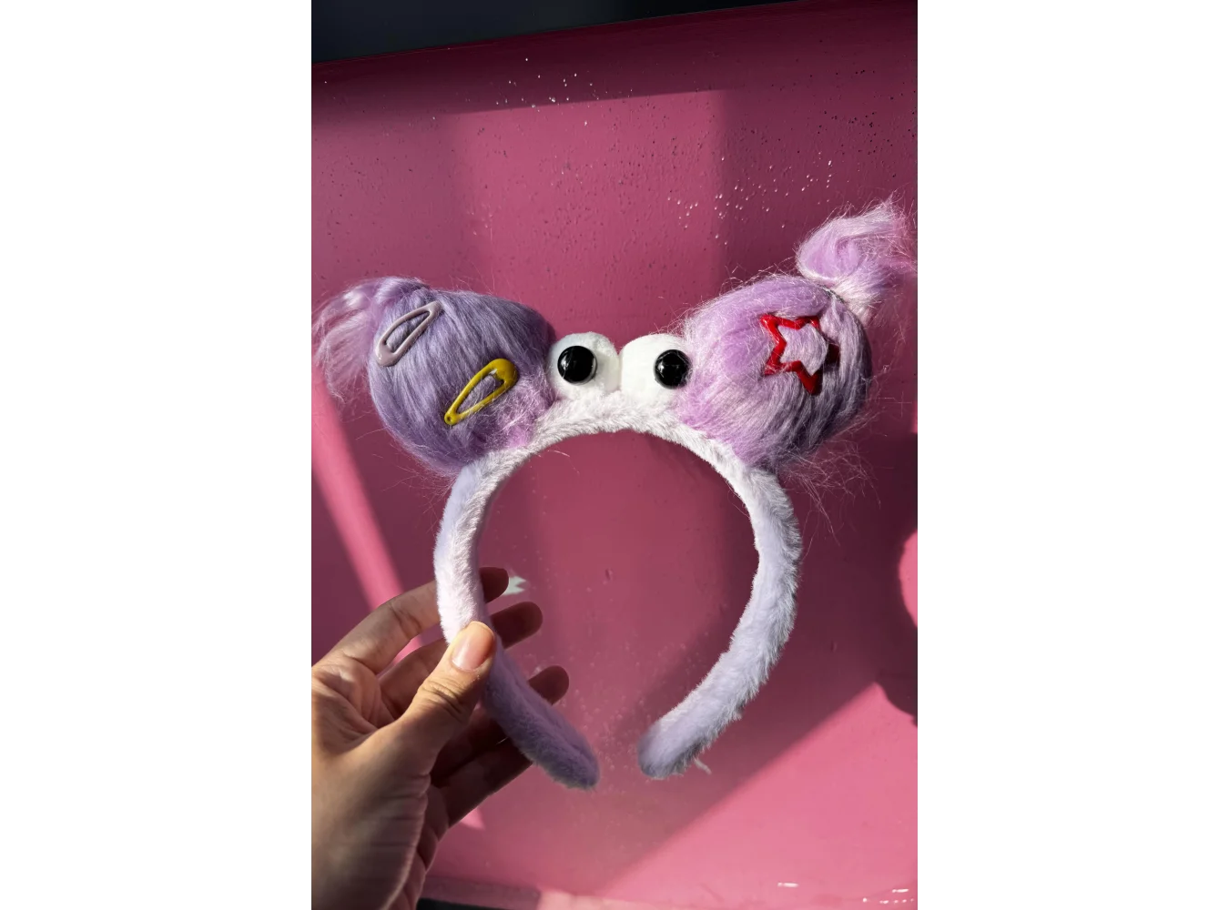 Lila Renk Canavar Figürlü Peluş Taç