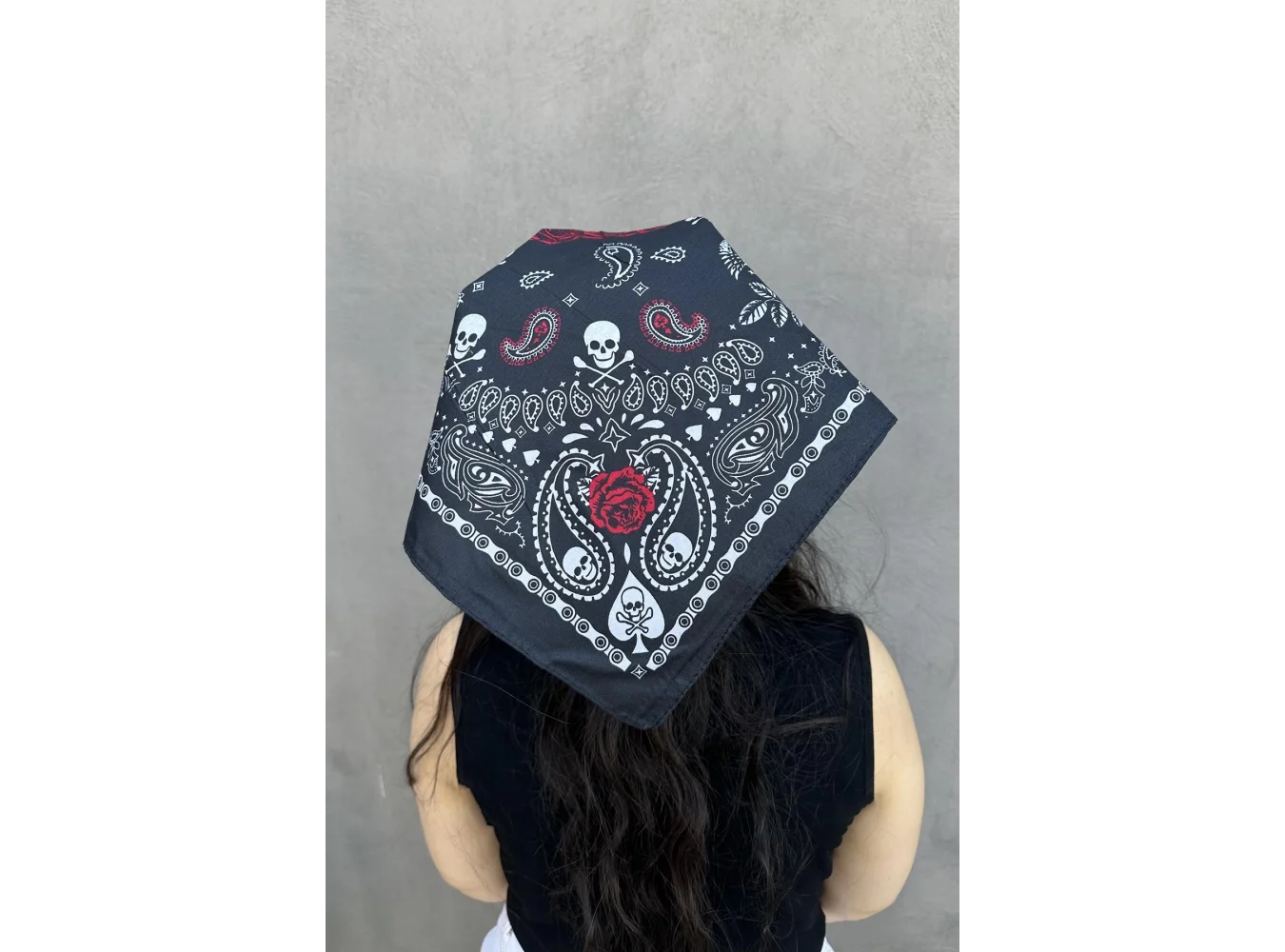 Siyah Renk Kurukafa Figürlü Bandana