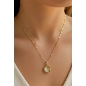 Altın Renk Taş Detaylı Kolye