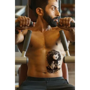 Geçici Kadın Modelli ve Yazılı Dövme Tattoo