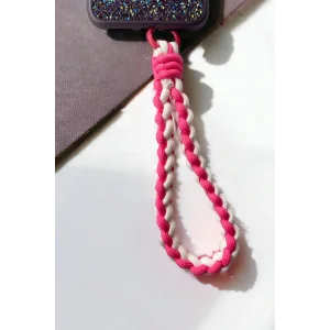 Pembe Renk İp Detaylı Telefon Aksesuarı