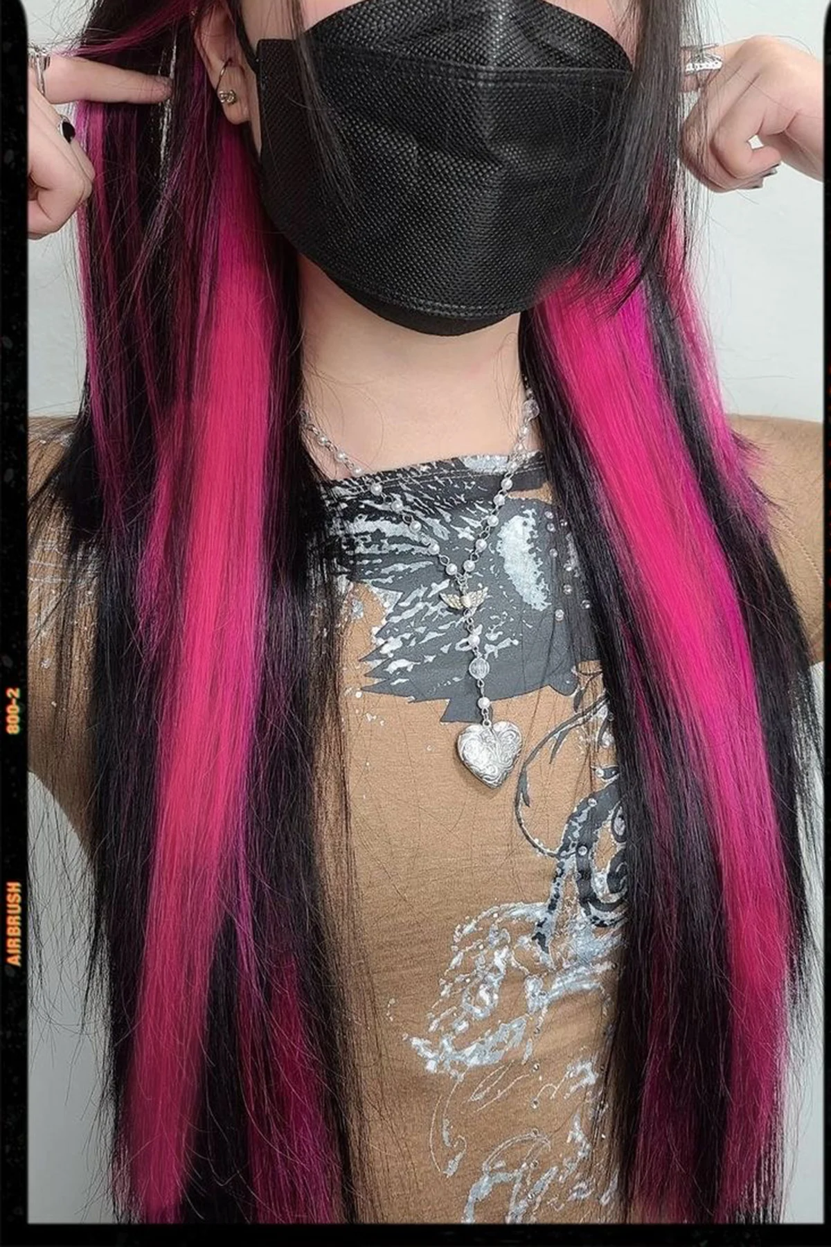Yan Çıt Çıt Postiş / Neon Pembe Renk / 50 Cm