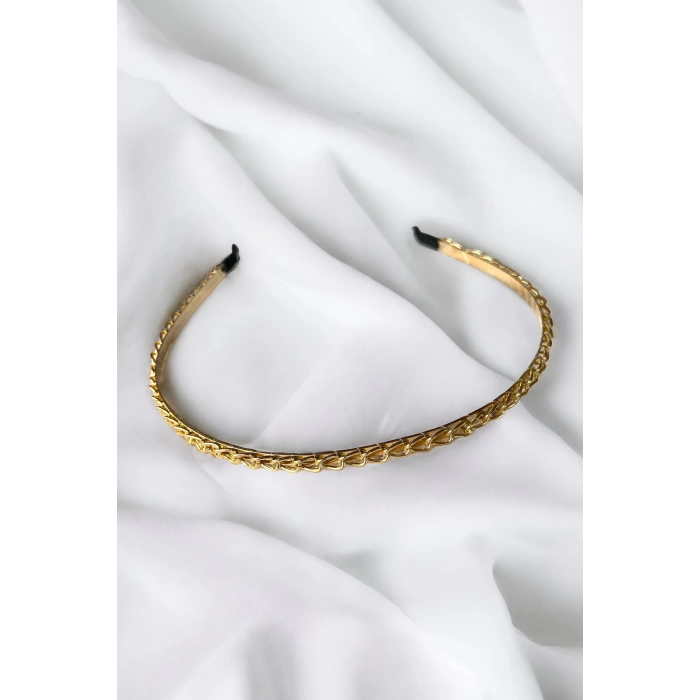 Altın Renk Zincir Detaylı Taç