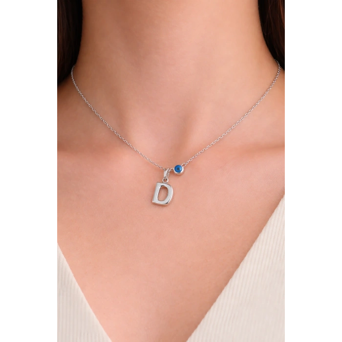 Gümüş Renk D Harf Çelik Kolye