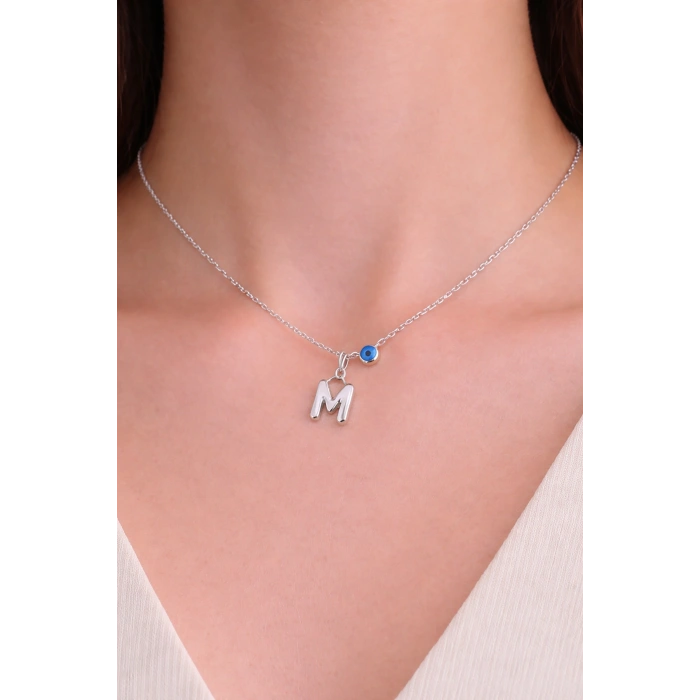 Gümüş Renk M Harf Çelik Kolye