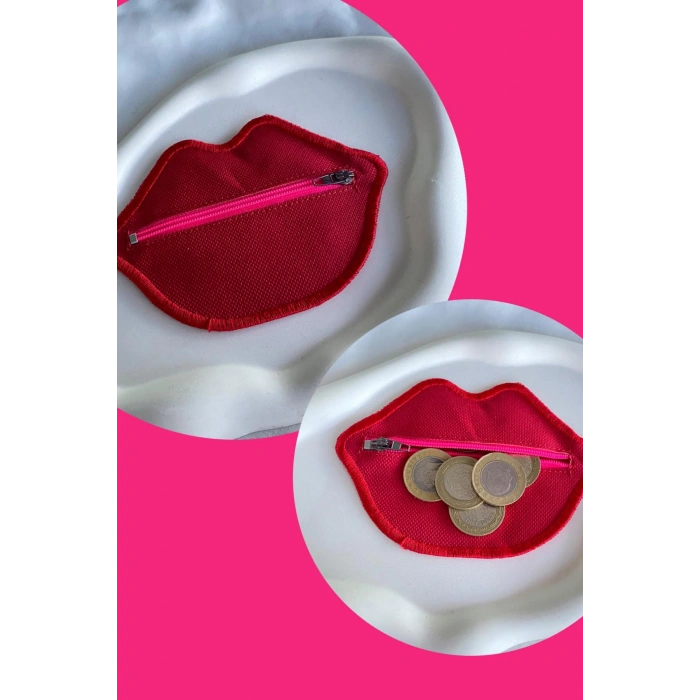 Kırmızı Renk Dudak Detaylı Kadın Cüzdan