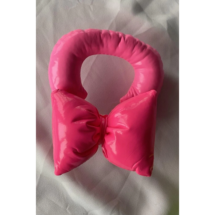 Pembe Renk Fiyonk Figürlü Telefon Aksesuarı