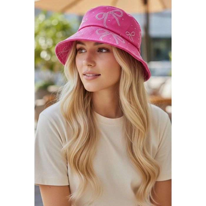 Pembe Renk Kurdele Figürlü Taş Detaylı Tasarım Şapka