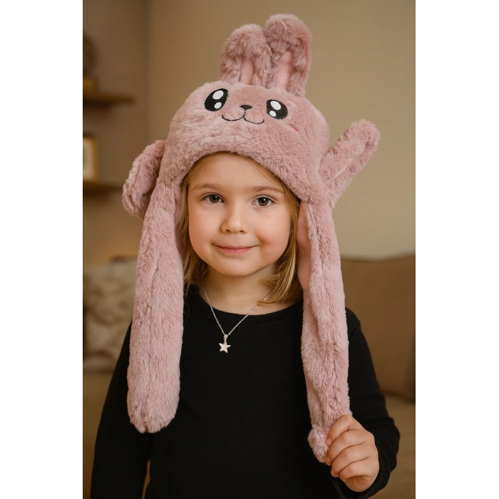 Pudra Renk Tavşan Figürlü Kulakları Oynayan Peluş Şapka
