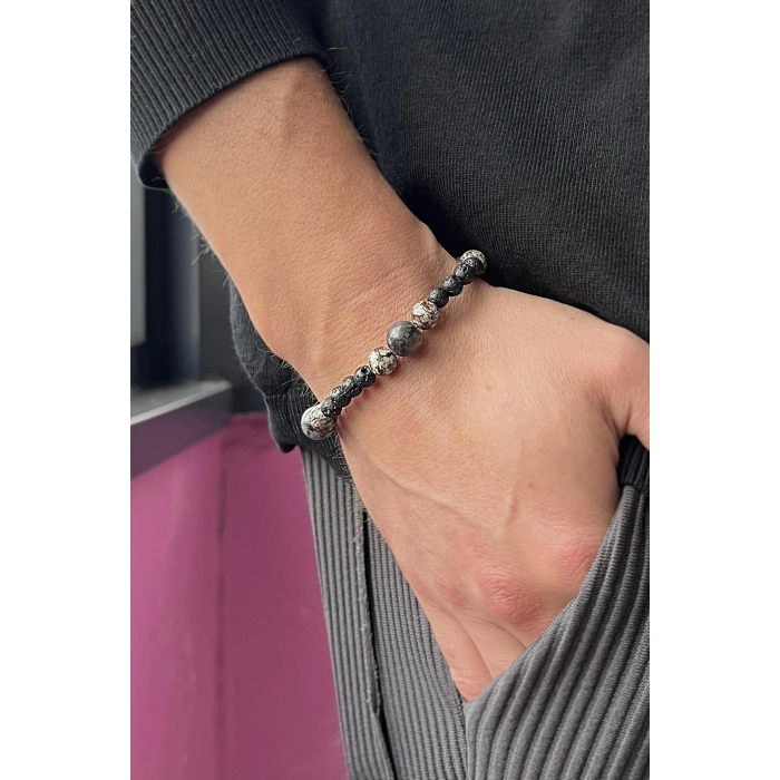 Siyah Renk Boncuk Detaylı Erkek Bileklik