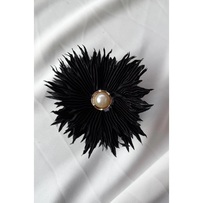 Siyah Renk Çiçek Figürlü İnci Detaylı Mandal Toka